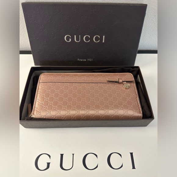 Gucci Handbags - GUCCI Microguccissima Bow Heart Zip Around Wallet Candy Shine Pink